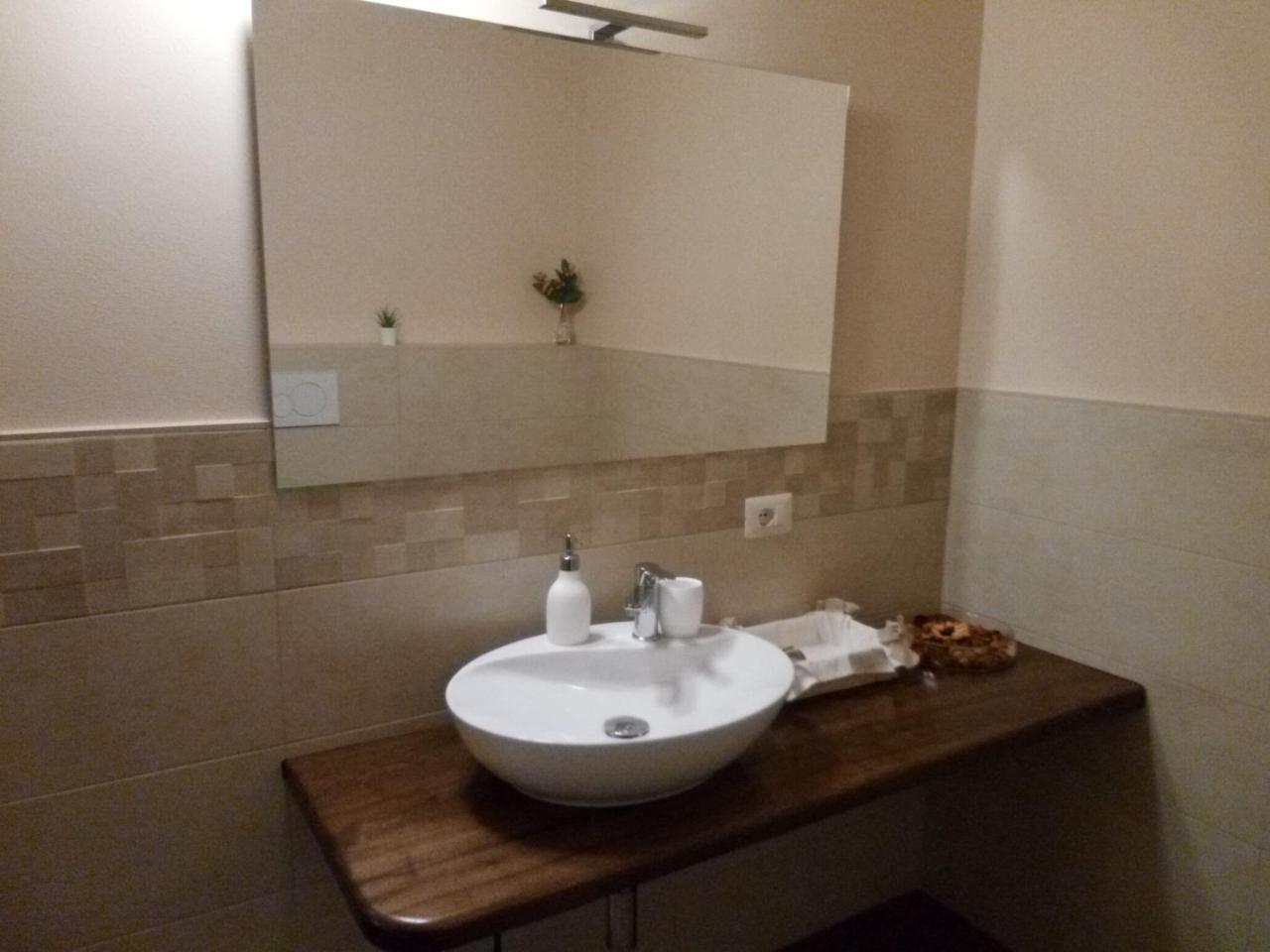 Agriturismo Vitae Fabbrico Екстериор снимка